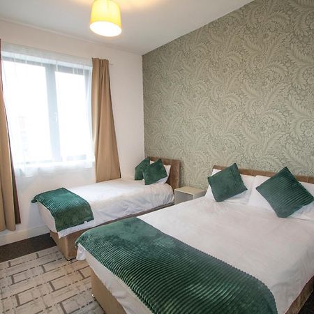 Ideal For Groups - 2 Bedroom Apartment - Free Parking, Transit Links, Close To Stadiums 맨체스터 외부 사진