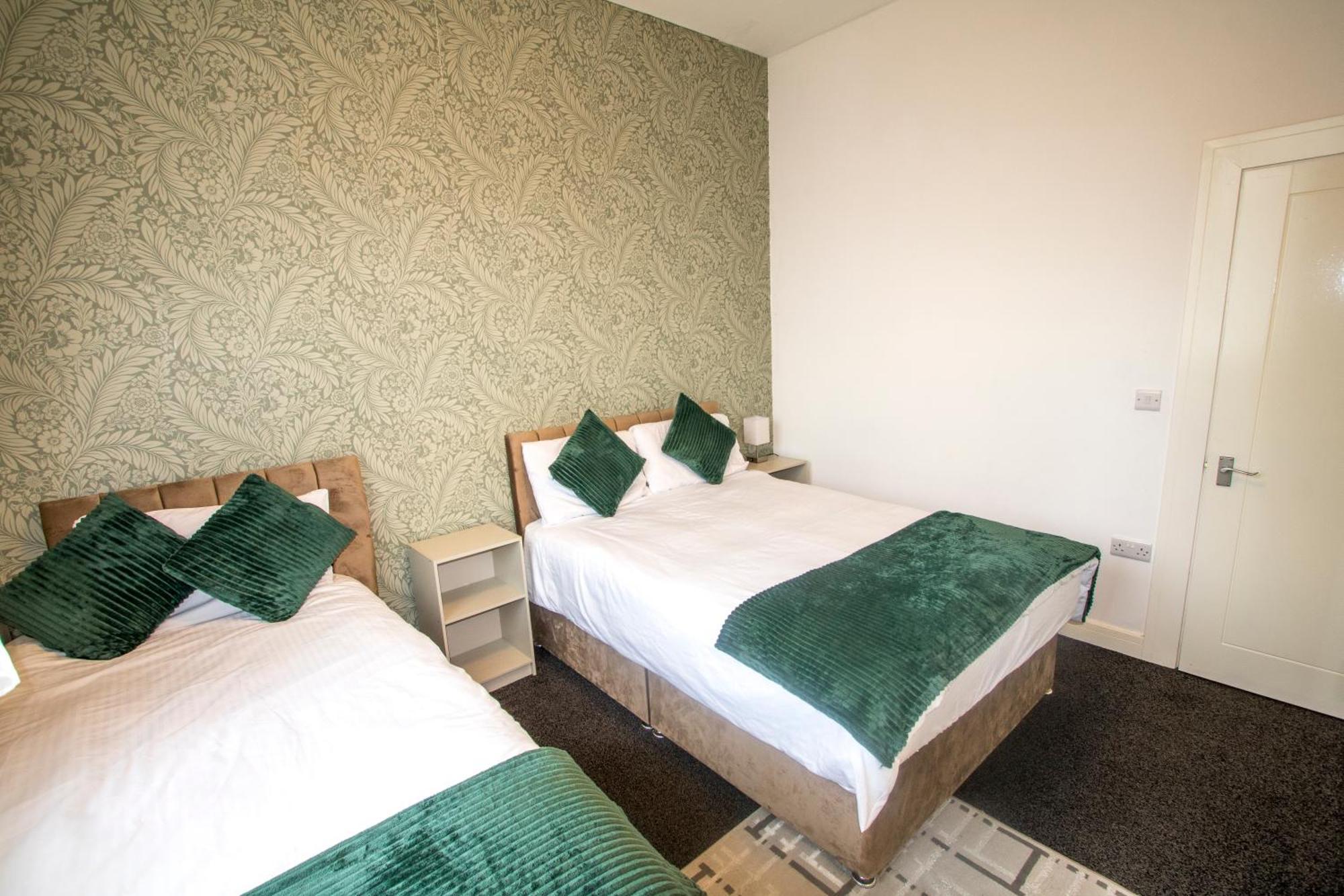 Ideal For Groups - 2 Bedroom Apartment - Free Parking, Transit Links, Close To Stadiums 맨체스터 외부 사진