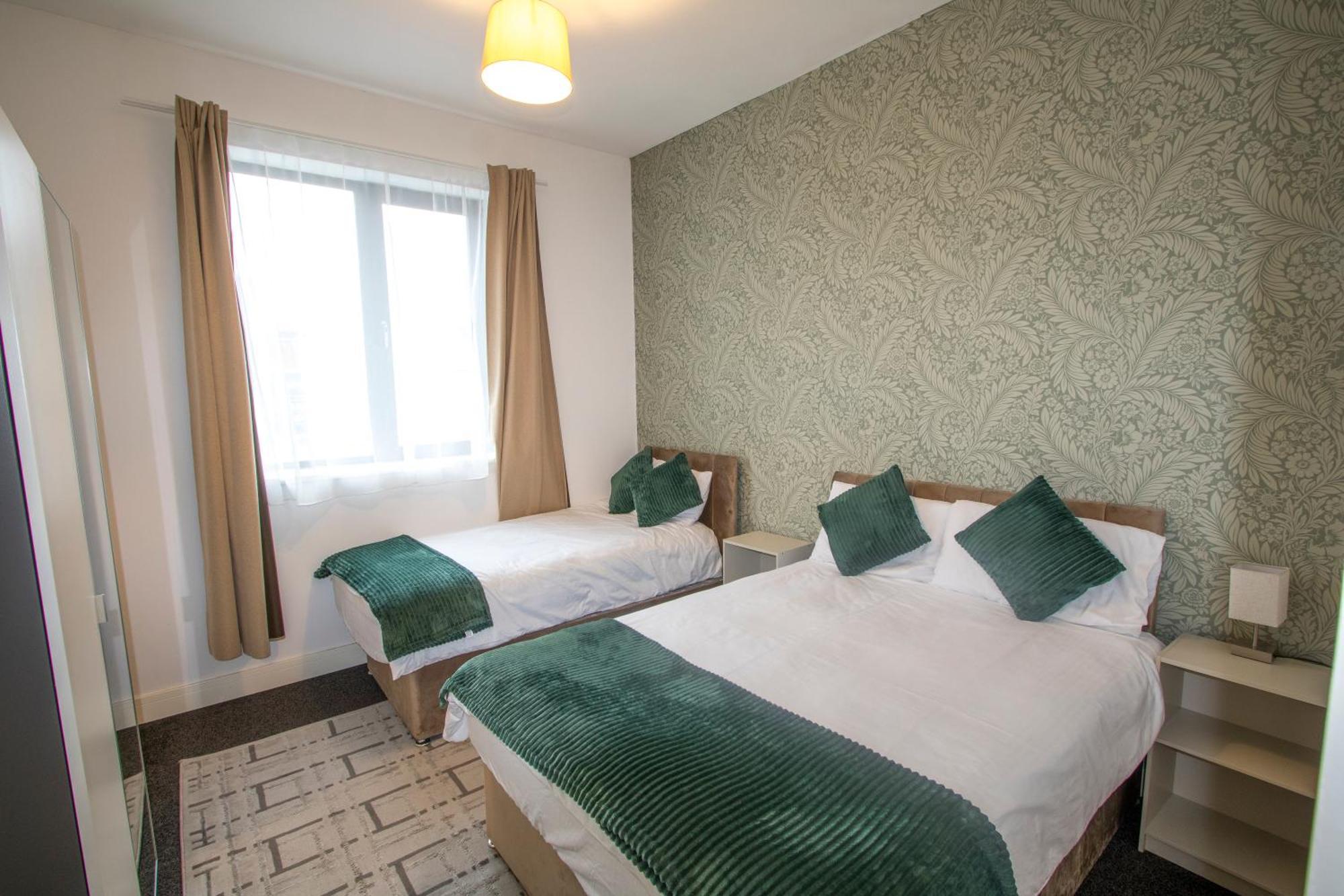 Ideal For Groups - 2 Bedroom Apartment - Free Parking, Transit Links, Close To Stadiums 맨체스터 외부 사진